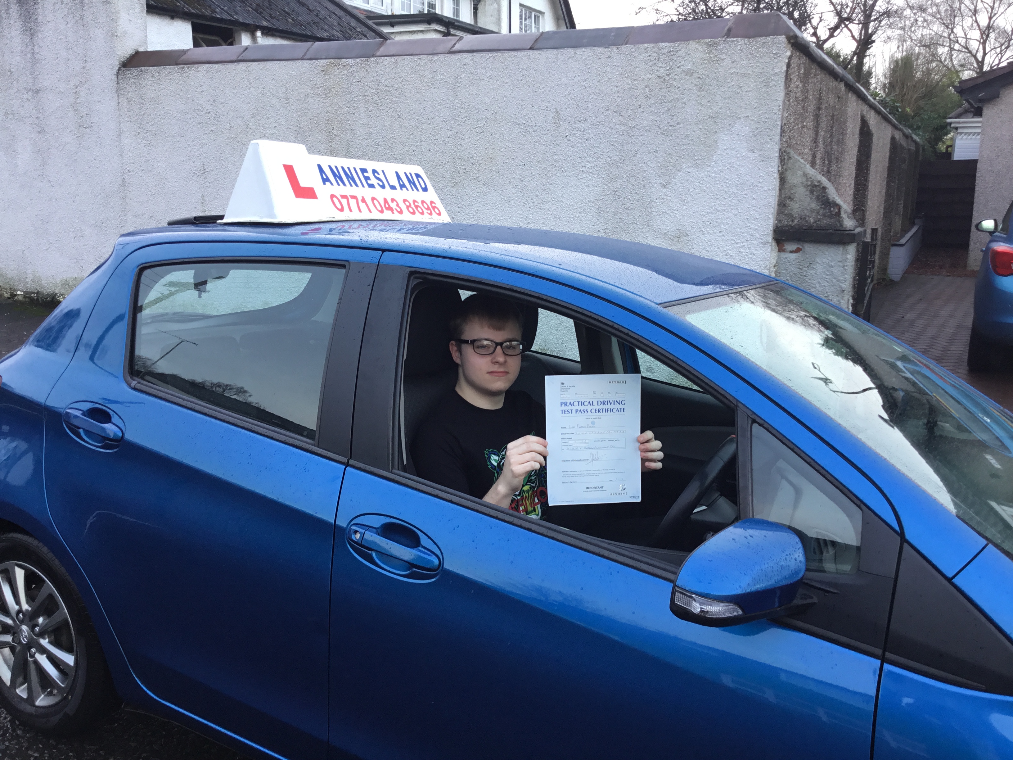 Liam Kowal successfully passed their driving test with Anniesland Driving School