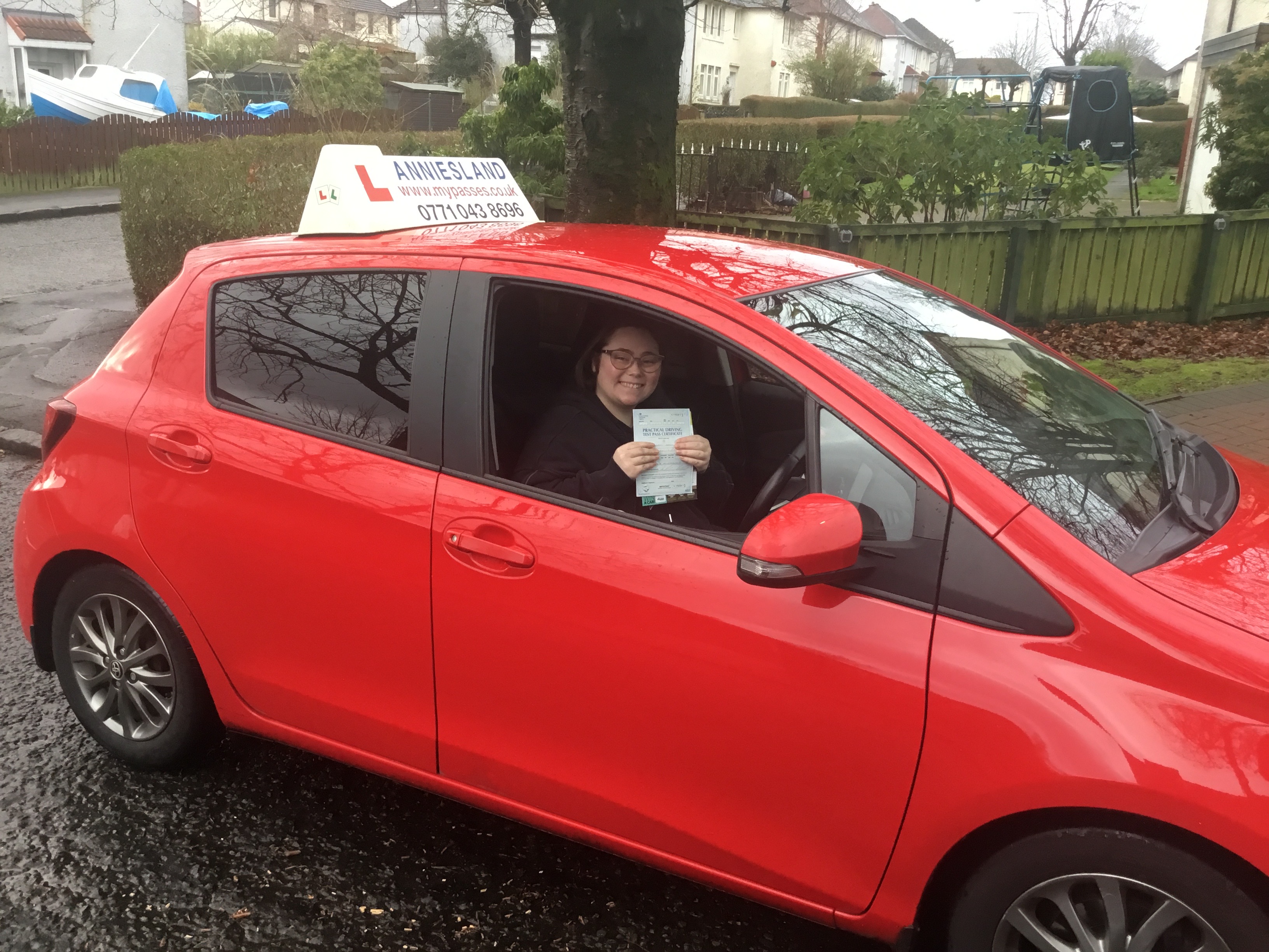 Kirsty Boyle successfully passed their driving test with Anniesland Driving School